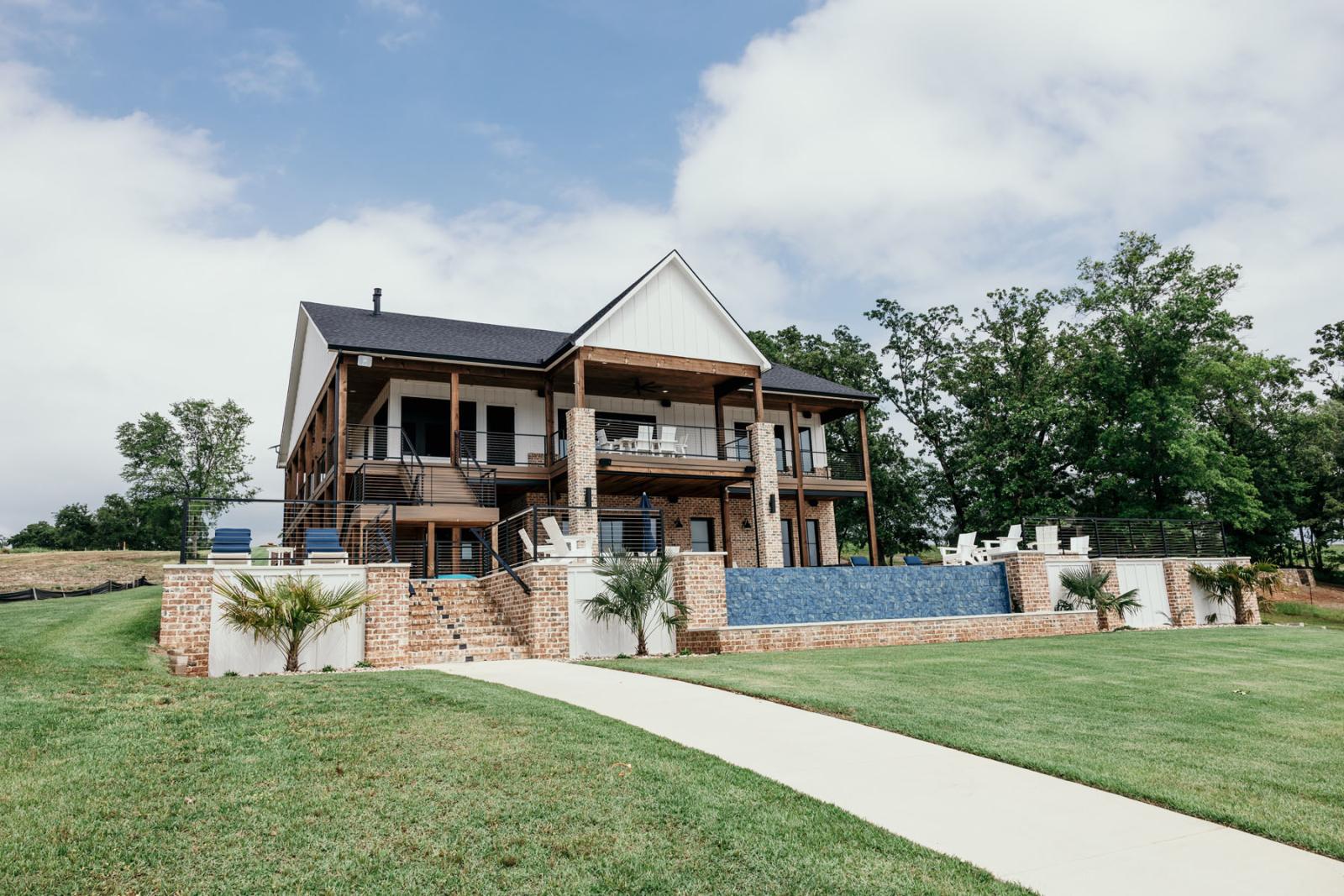 Luxury custom home design